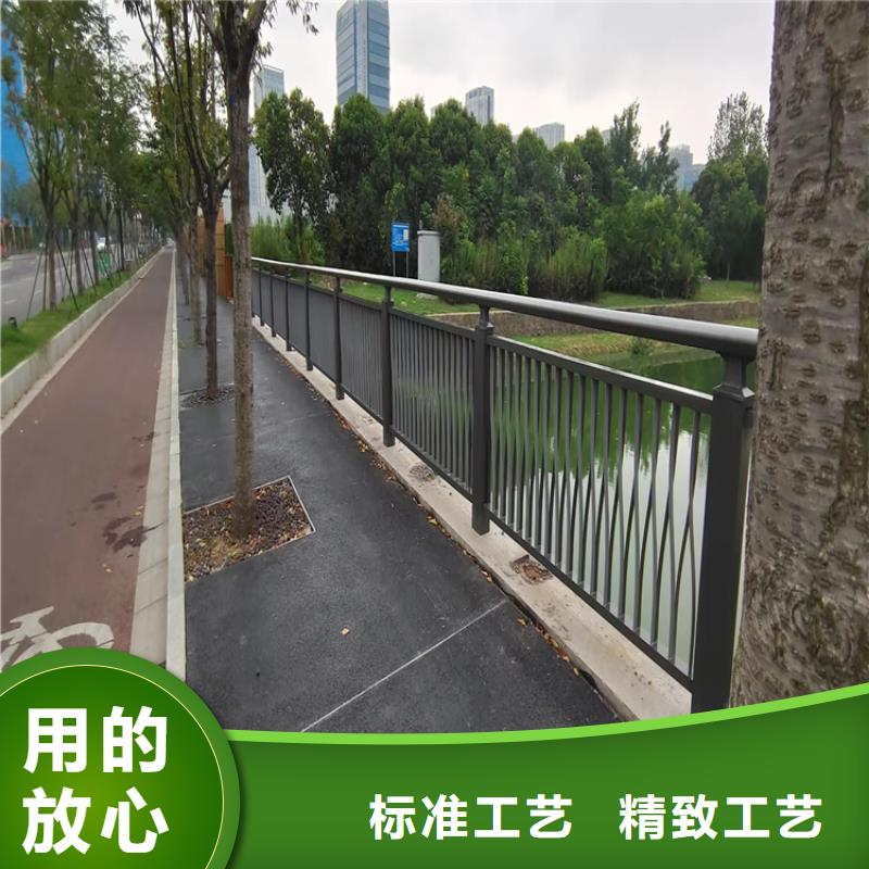 广西梧州定制市氟碳漆喷塑防撞护栏做工精细