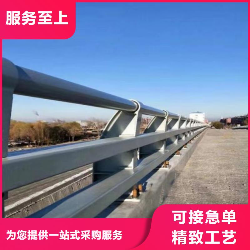 海南屯昌县厚壁焊管防撞护栏国标材质