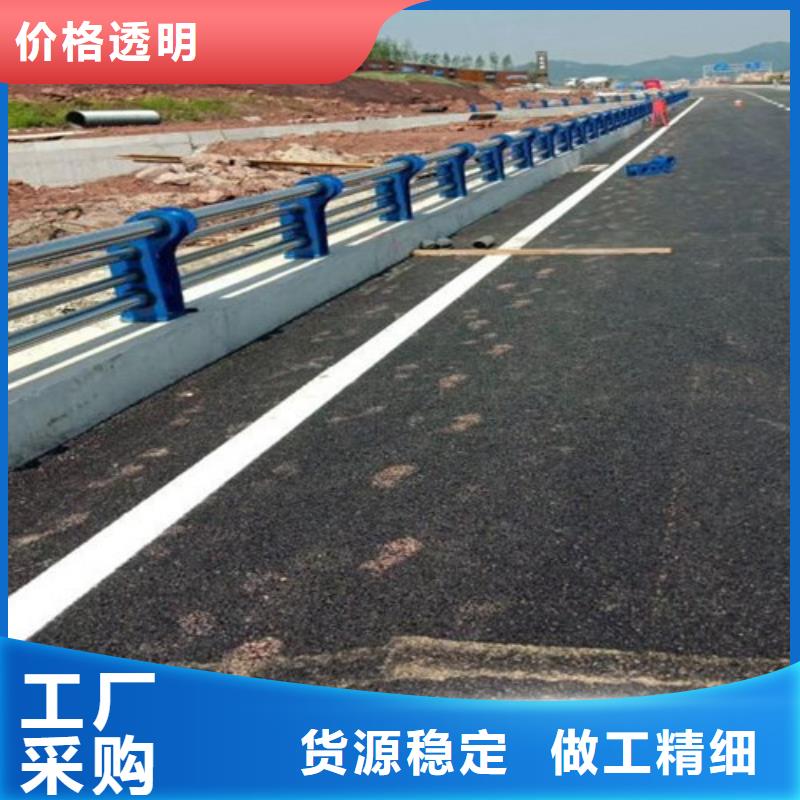 道路防撞护栏厂家在什么位置